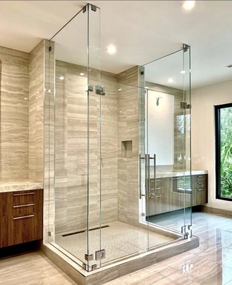 Bagno con vetro di spessore 8 mm Sala doccia e design tutto in uno