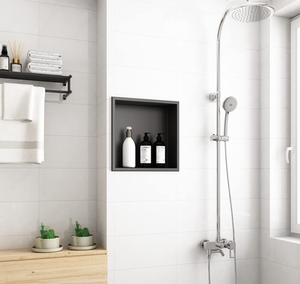 Niche in acciaio inossidabile a superficie spazzolata per doccia e asciugamani in bagno in design moderno
