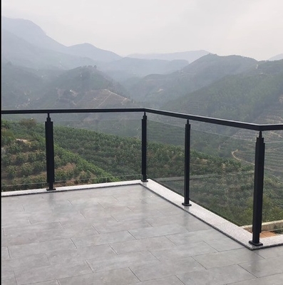 Matt Finish Stainless Steel Glass Deck Railing Mastet Pillar per sistemi di balcone