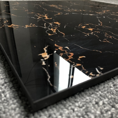 Chic marmo nero e oro pavimento bagno piastrelle in ceramica per pavimento parete giubbotti piastrelle specchio pakistan