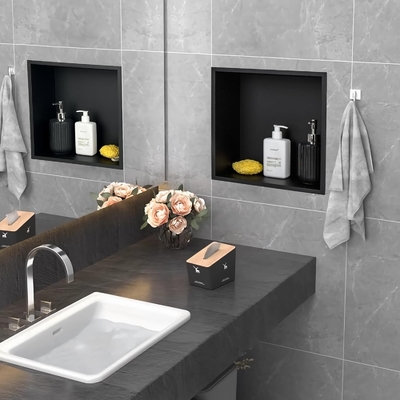 Migliora il tuo deposito in bagno con un ripiano di nicchia in acciaio inossidabile moderno e una luce a LED